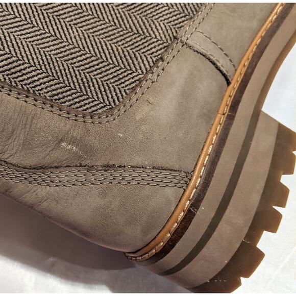 Timberland Women's Courmayeur Valley Chelsea Boots Taupe Nubuck Leather Size 10 - Picture 9 of 9